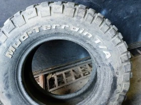 Гуми Всесезонни 235/75R15, снимка 4 - Гуми и джанти - 44388186