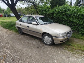 Opel Astra, снимка 2