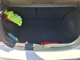 Toyota Yaris, снимка 10