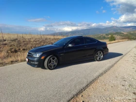 Mercedes-Benz C 63 AMG, снимка 8