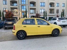 Skoda Fabia 1.4 Бензин РЕАЛНИ КИЛОМЕТРИ/закупена от SKODA - 3444 лв. / 1760.89 € - 70798236 5