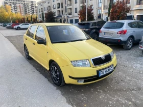 Skoda Fabia 1.4 Бензин РЕАЛНИ КИЛОМЕТРИ/закупена от SKODA