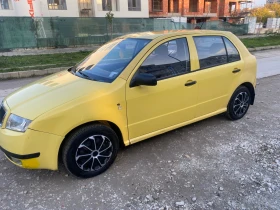 Skoda Fabia 1.4 Бензин РЕАЛНИ КИЛОМЕТРИ/закупена от SKODA - 3444 лв. / 1760.89 € - 70798236 2