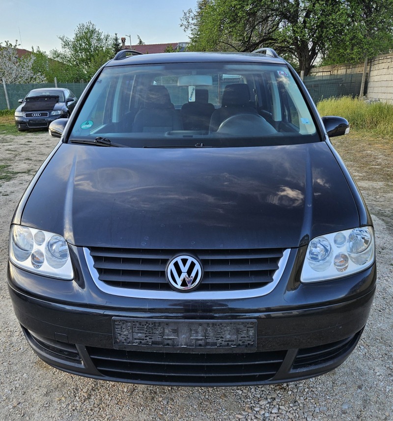 VW Touran 1.9 TDI , снимка 2 - Автомобили и джипове - 46274472