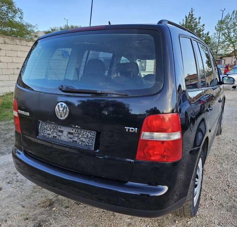 VW Touran 1.9 TDI , снимка 5 - Автомобили и джипове - 46274472