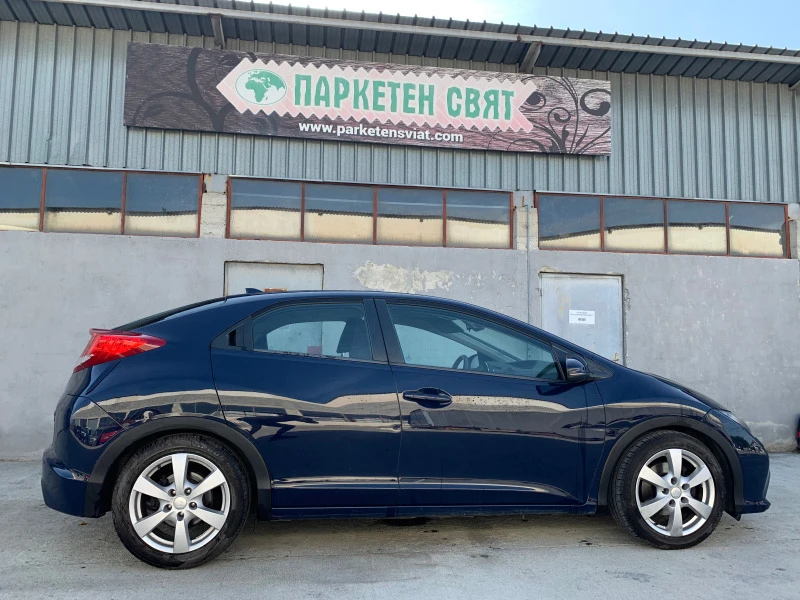 Honda Civic 1.6DTEC kamera TOP, снимка 8 - Автомобили и джипове - 46642582