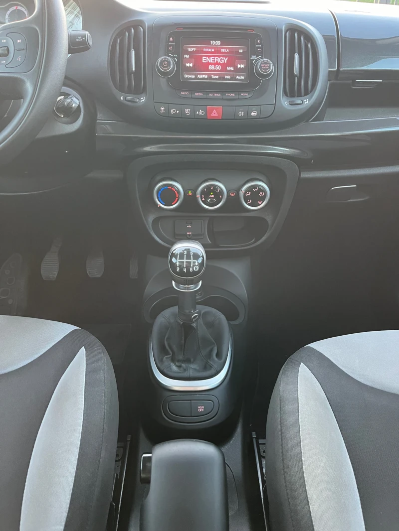 Fiat 500L 1.4i* EURO6* 109000KM* 6 СКОРОСТИ, снимка 12 - Автомобили и джипове - 47316435