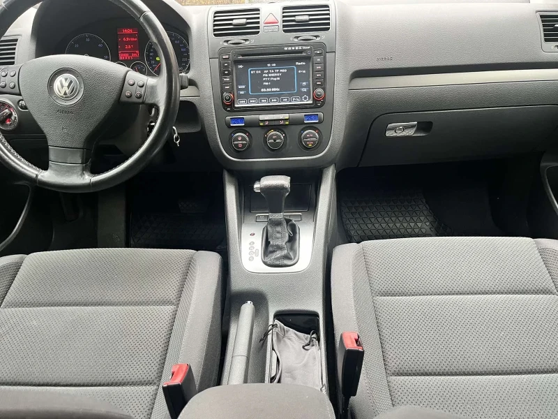 VW Golf, снимка 3 - Автомобили и джипове - 48155547