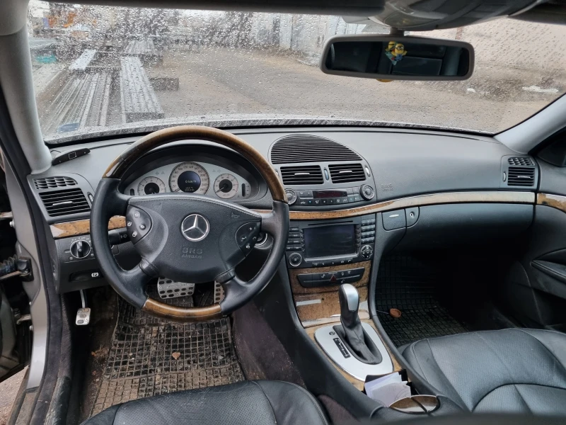 Mercedes-Benz E 200 1.8, снимка 2 - Автомобили и джипове - 48479142