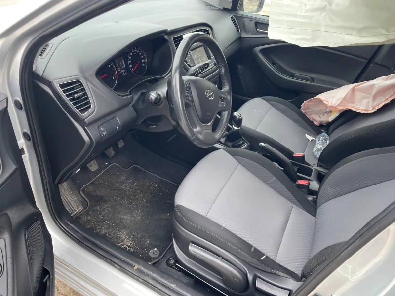 Hyundai I20 1.2i, снимка 7 - Автомобили и джипове - 49139497