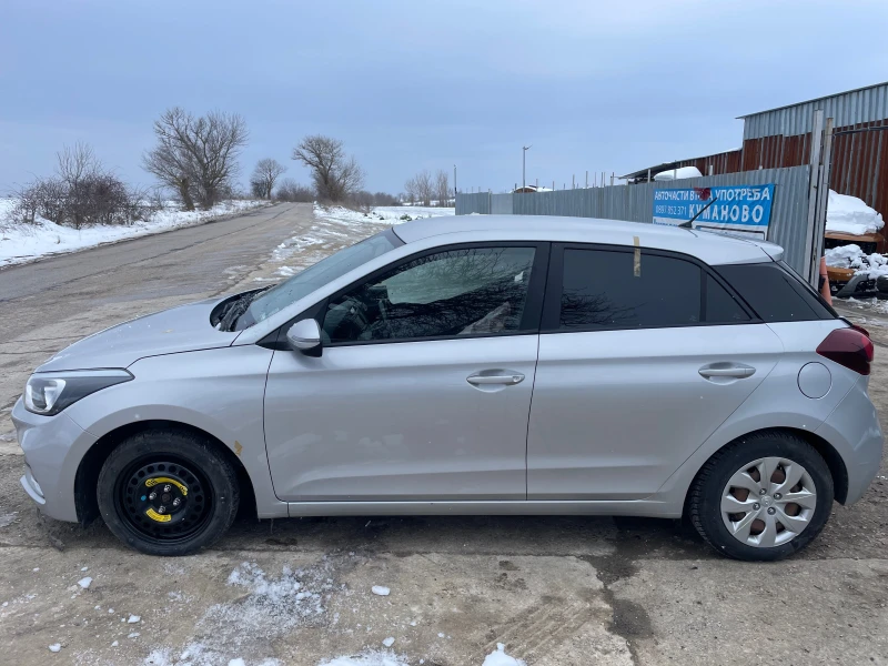 Hyundai I20 1.2i, снимка 3 - Автомобили и джипове - 49139497