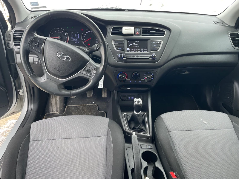 Hyundai I20 1.2i, снимка 8 - Автомобили и джипове - 49139497