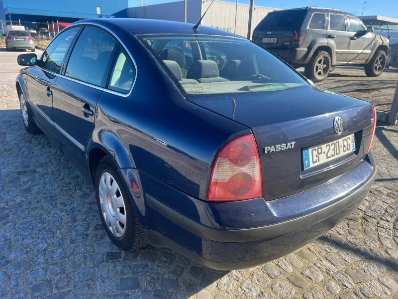 VW Passat 1.9 TDI CLIMATRONIC, снимка 6 - Автомобили и джипове - 52675818