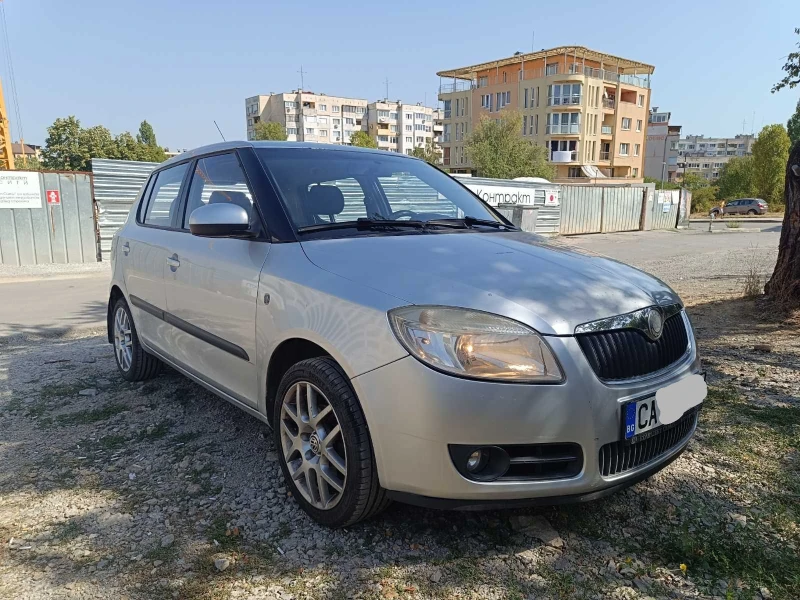 Skoda Fabia, снимка 2 - Автомобили и джипове - 52428417