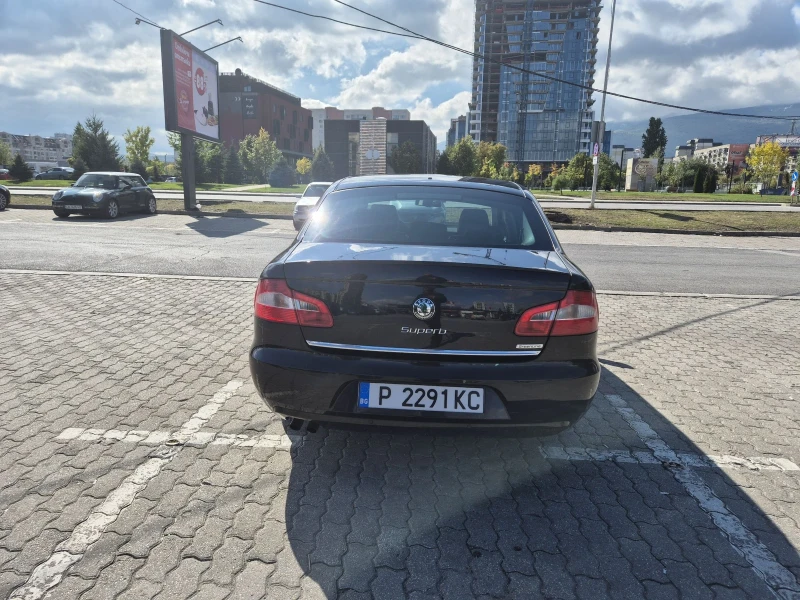 Skoda Superb 1.6TDI 105hp, снимка 6 - Автомобили и джипове - 52042367
