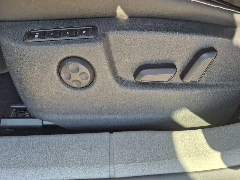 Skoda Superb 1.6TDI 105hp, снимка 16 - Автомобили и джипове - 52042367