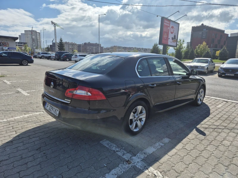 Skoda Superb 1.6TDI 105hp, снимка 5 - Автомобили и джипове - 52042367