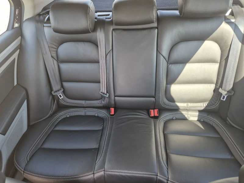 Skoda Superb 1.6TDI 105hp, снимка 17 - Автомобили и джипове - 52042367