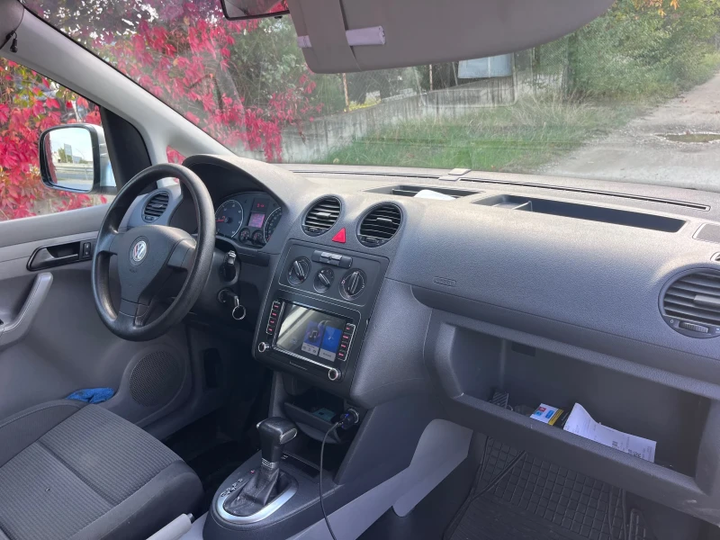 VW Caddy 1.9 TDI 105 коня, снимка 9 - Автомобили и джипове - 52189054