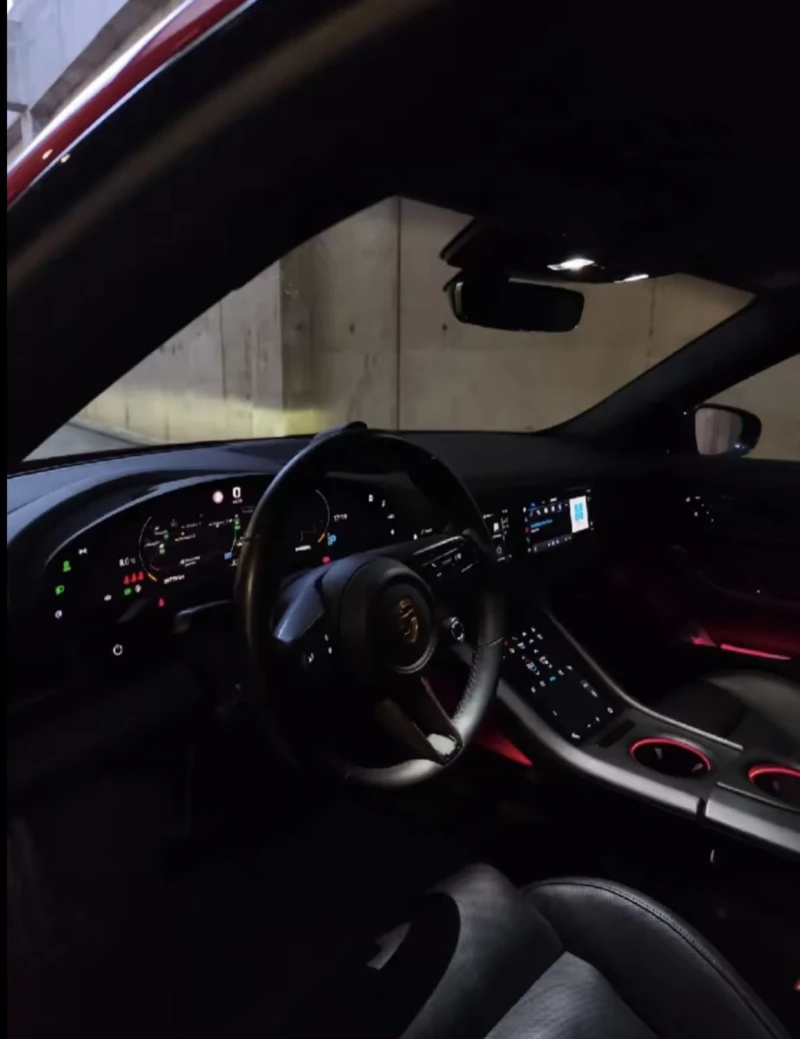 Porsche Taycan GTS, снимка 5 - Автомобили и джипове - 52292181