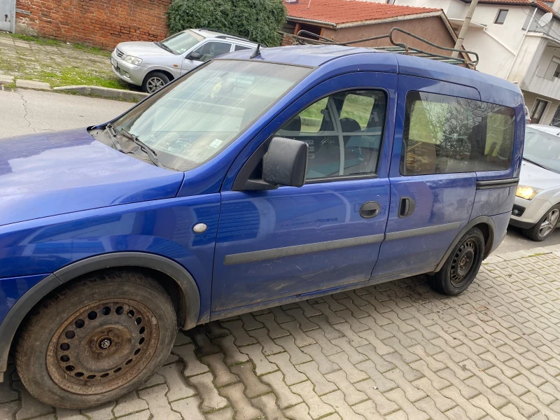 Opel Combo 1.6 Бензин Газ, снимка 2 - Автомобили и джипове - 52867806