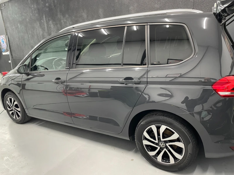 VW Touran, снимка 8 - Автомобили и джипове - 53307979