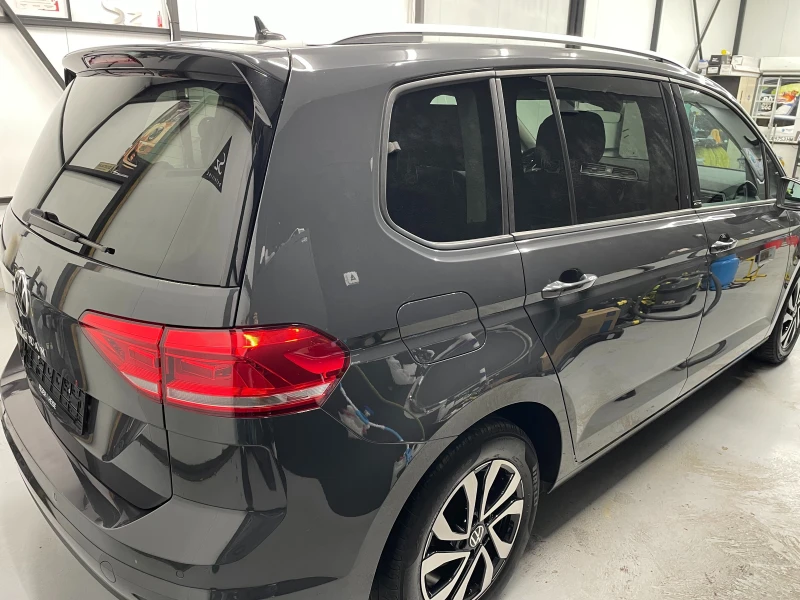 VW Touran, снимка 10 - Автомобили и джипове - 53307979