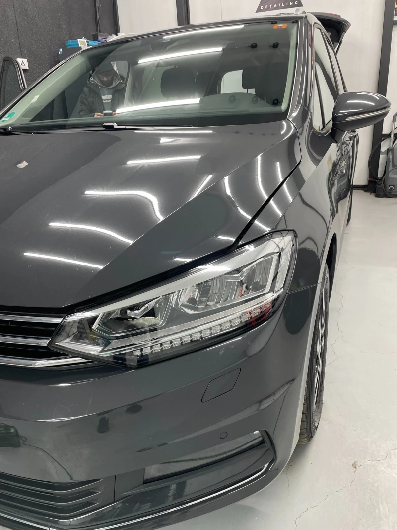 VW Touran, снимка 7 - Автомобили и джипове - 53307979
