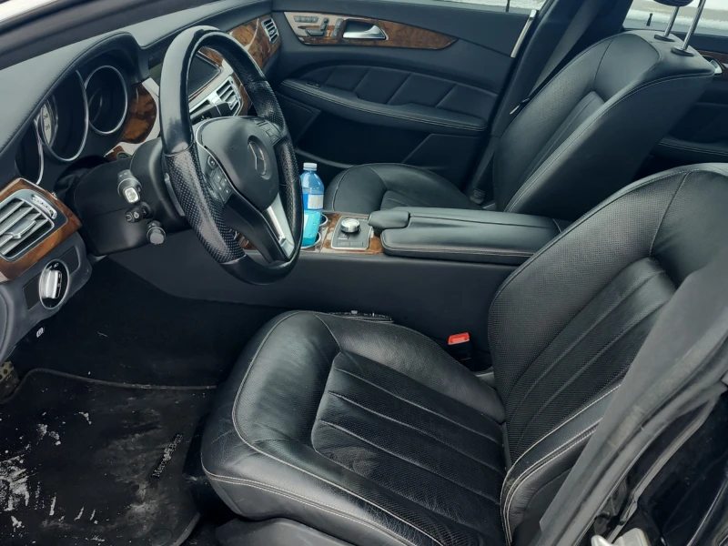 Mercedes-Benz CLS 550| 4MATIC| CARFAX| PANORAMA| 2 KEYS| ОБДУХВАНЕ, снимка 8 - Автомобили и джипове - 53426408