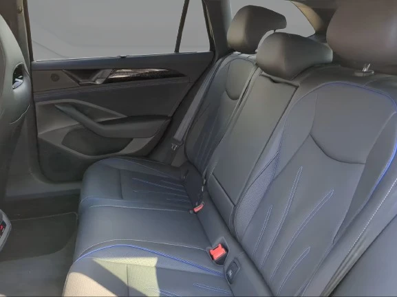 VW Passat Variant 2.0 TDI = R-Line = Гаранция - изображение 9