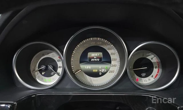 Mercedes-Benz E 250 CDI 4MATIC | ШИБЕДАХ | ЗАДНА КАМЕРА | KEYLESS, снимка 6 - Автомобили и джипове - 53969673