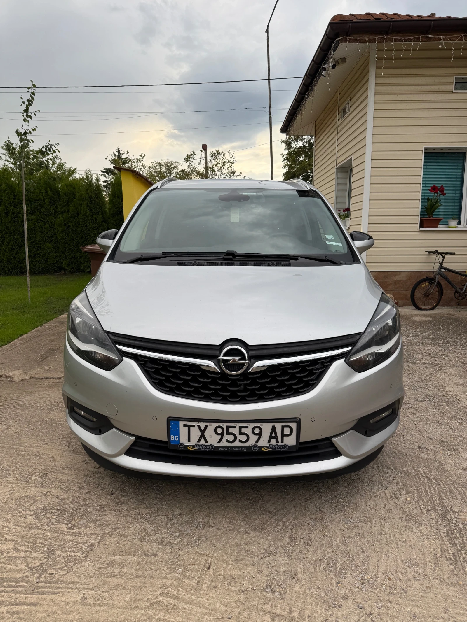 Opel Zafira C Tourer 1.6 CNG, Innovation ecoFlex, снимка 1
