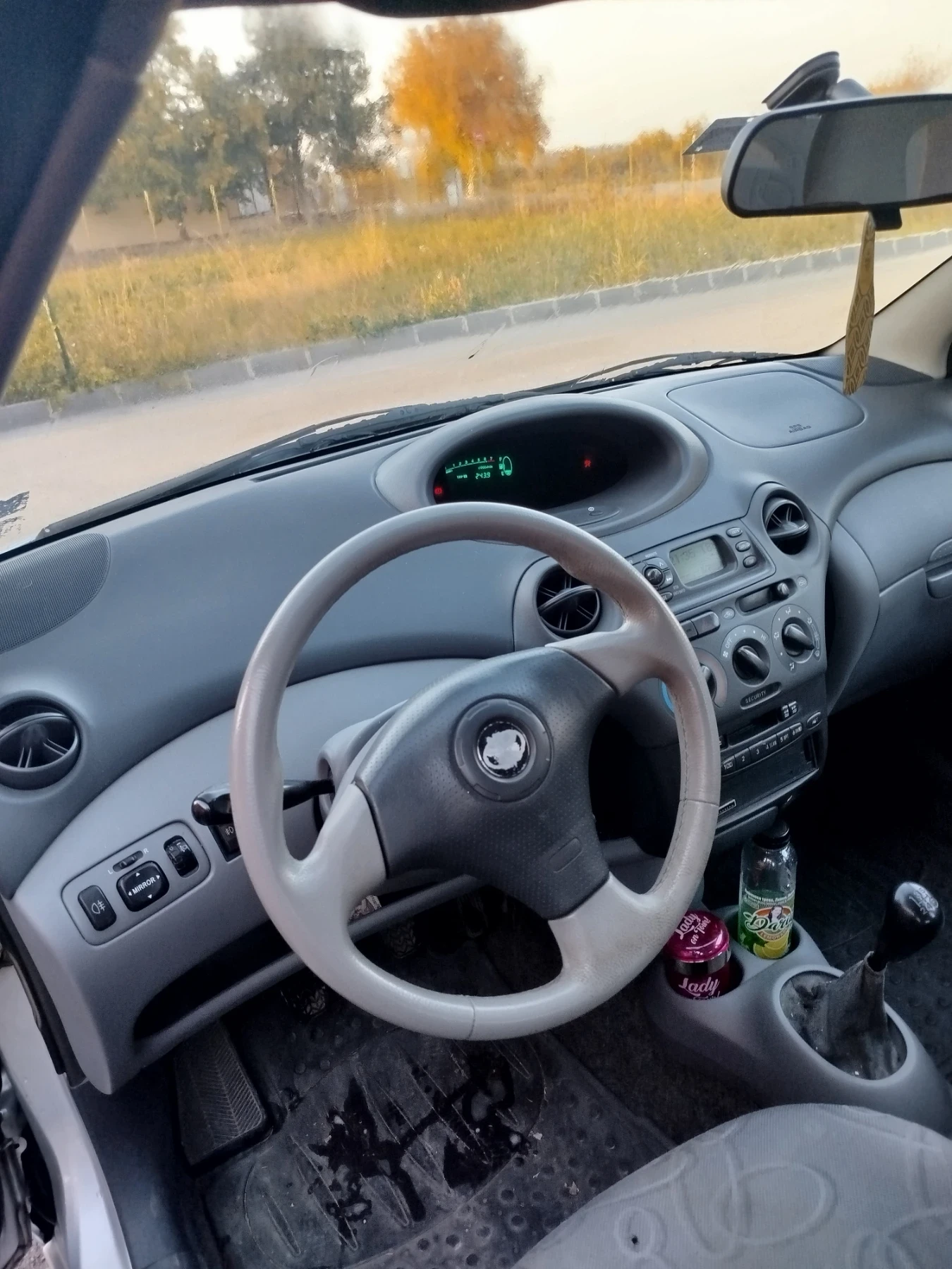 Toyota Yaris 1.3 климатик - изображение 5