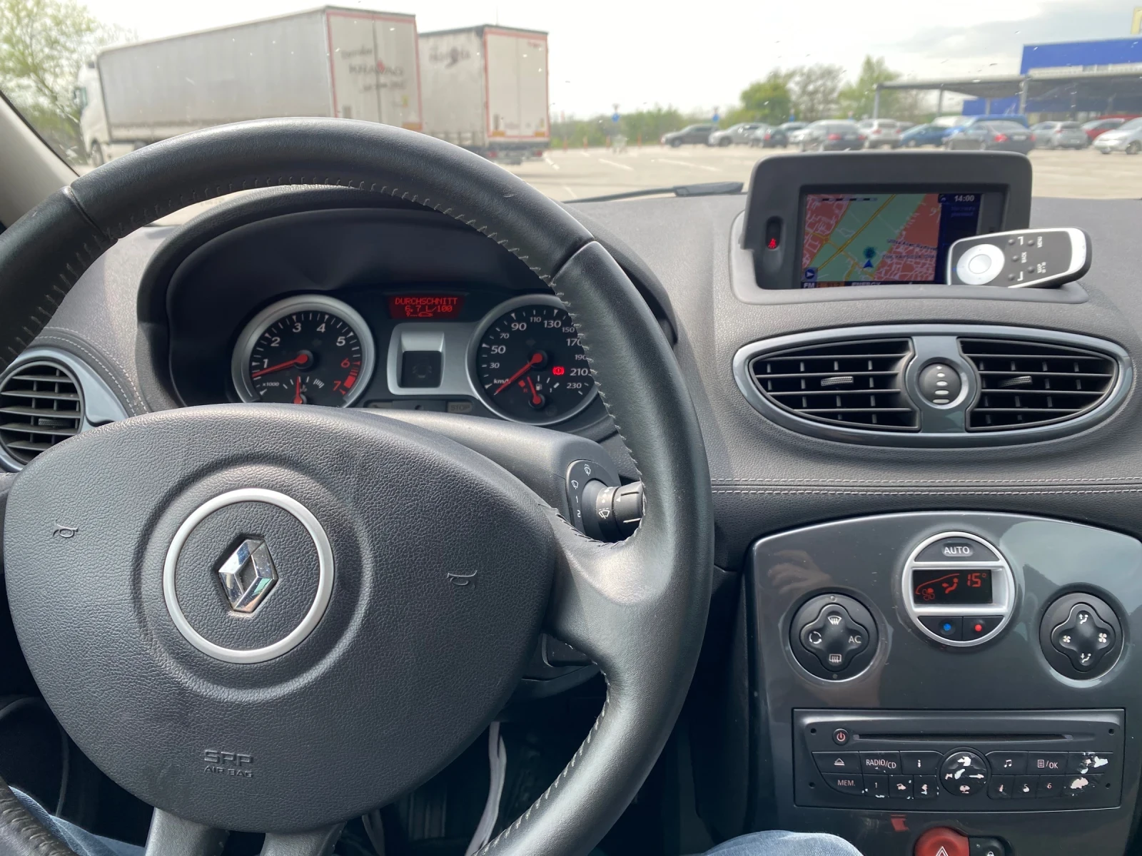 Renault Clio 1.2T - изображение 6