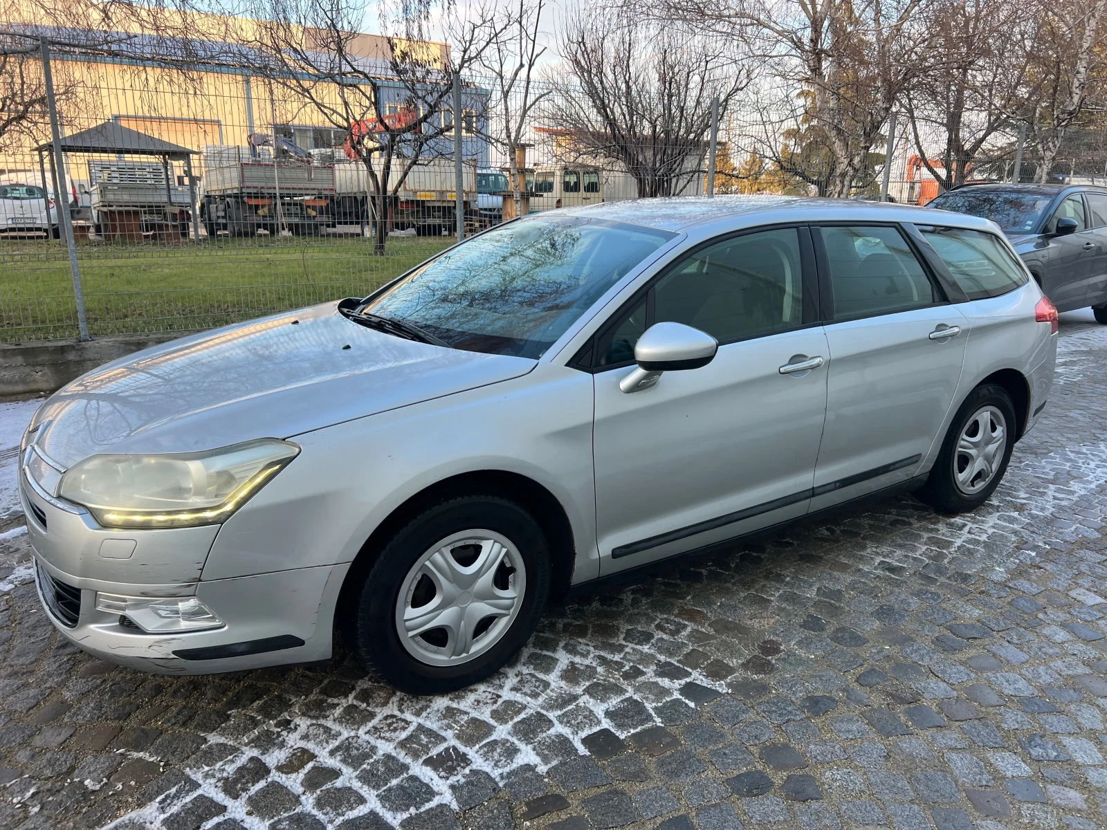 Citroen C5 1.6 HDI LED/NAVI FACELIFT - изображение 2