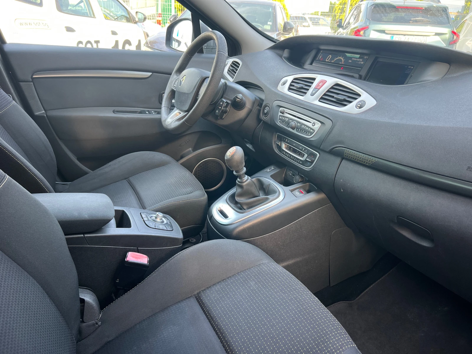 Renault Scenic 1.9 DCI NAVI  | Mobile.bg   17