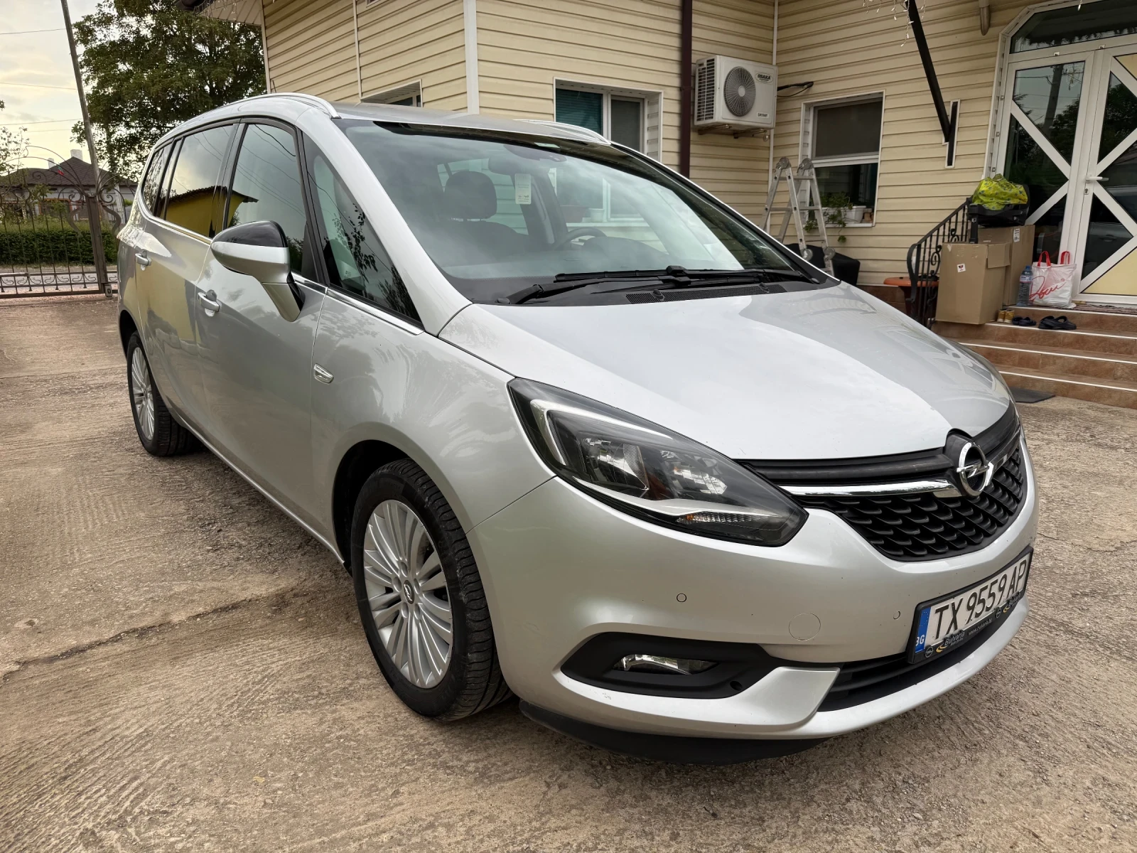 Opel Zafira C Tourer 1.6 CNG, Innovation ecoFlex - изображение 3
