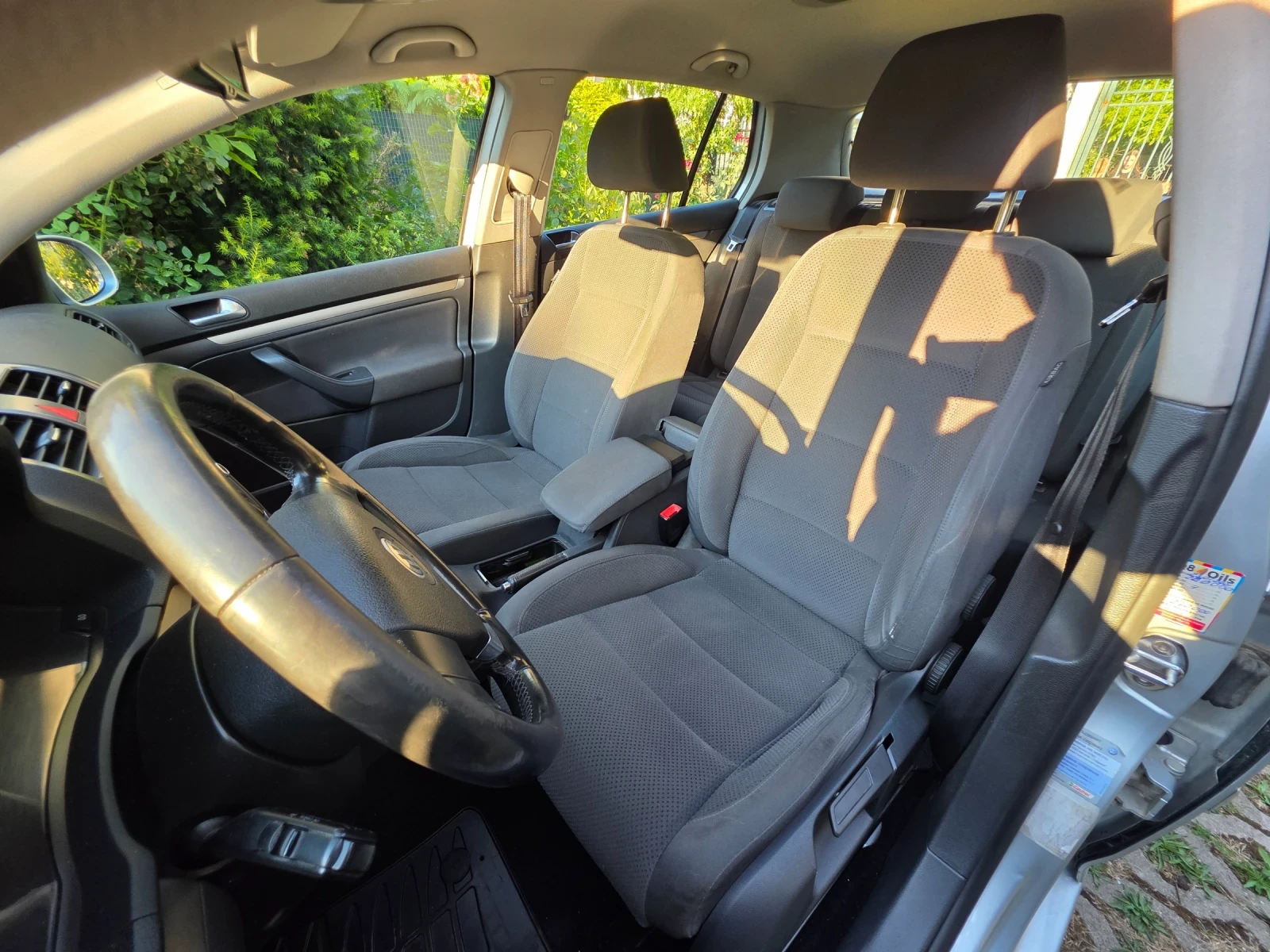 VW Golf 2.0TDI DSG - изображение 9