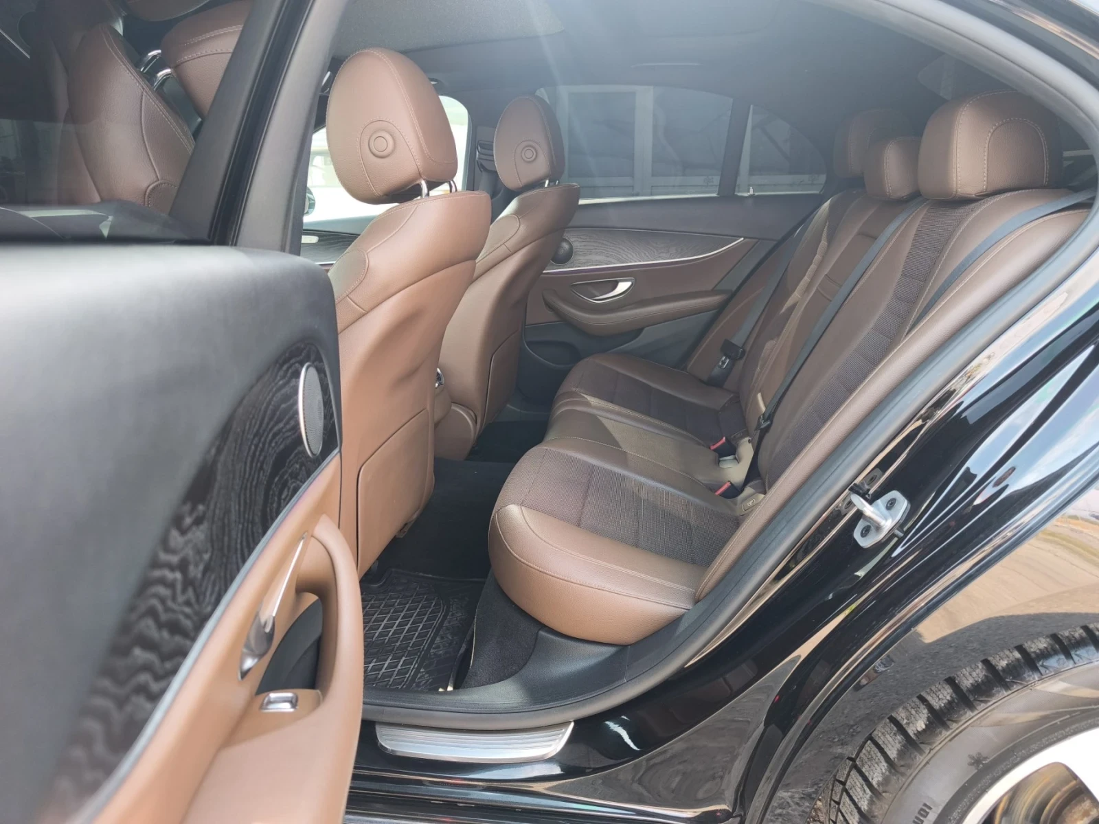 Mercedes-Benz E 220 CDI-194к.с 165х.км-Доказуеми! Бартер! | Mobile.bg — изображение 14