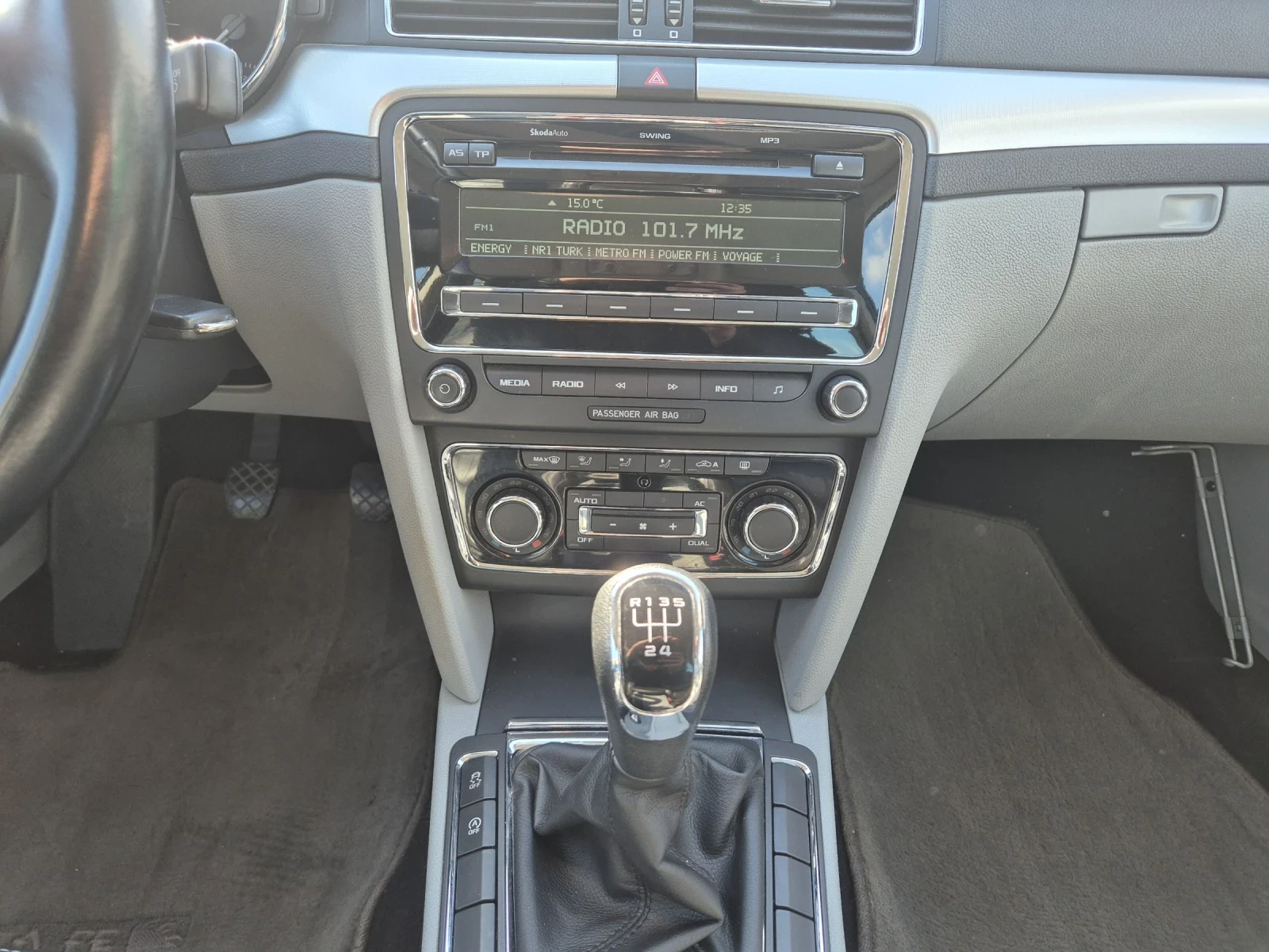 Skoda Superb 1.6TDI 105hp | Mobile.bg � ����������� 12
