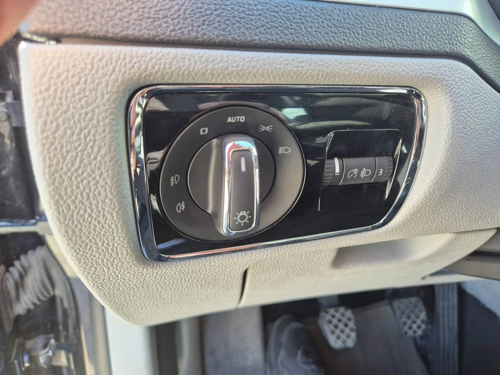 Skoda Superb 1.6TDI 105hp | Mobile.bg � ����������� 13