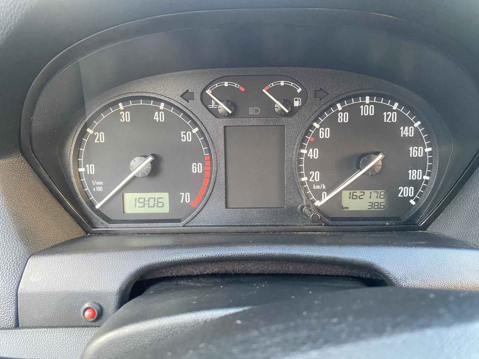 Skoda Fabia 1.4   /  SKODA | Mobile.bg   8