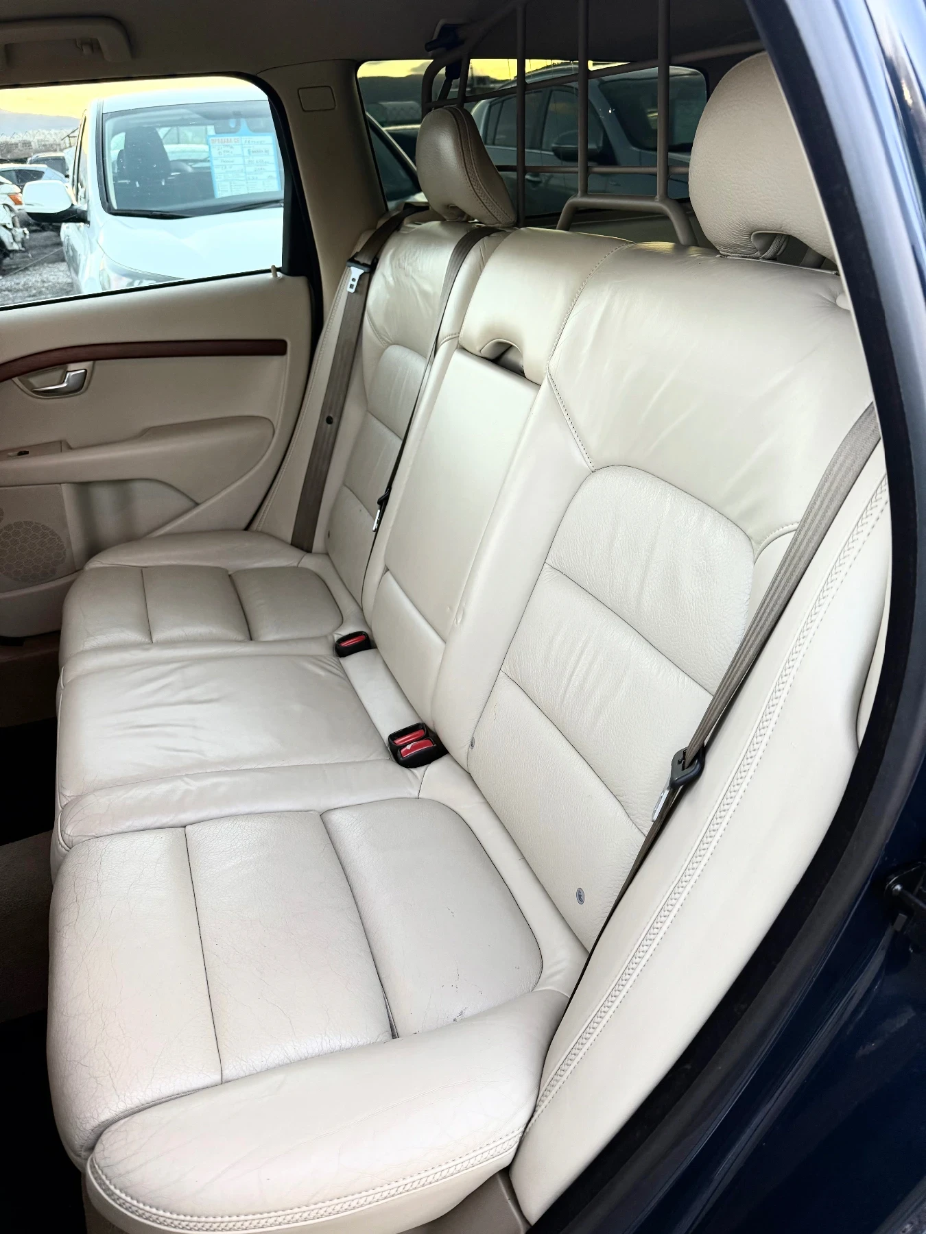 Volvo Xc70 2.4D5 AWD Швейцария  - изображение 10