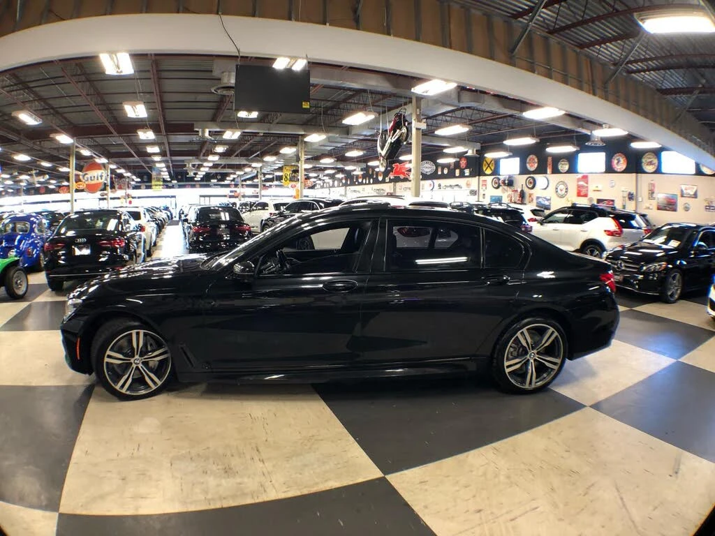 BMW 750 xDrive* АвтоКредит* (ЦЕНА ДО БГ) - изображение 4