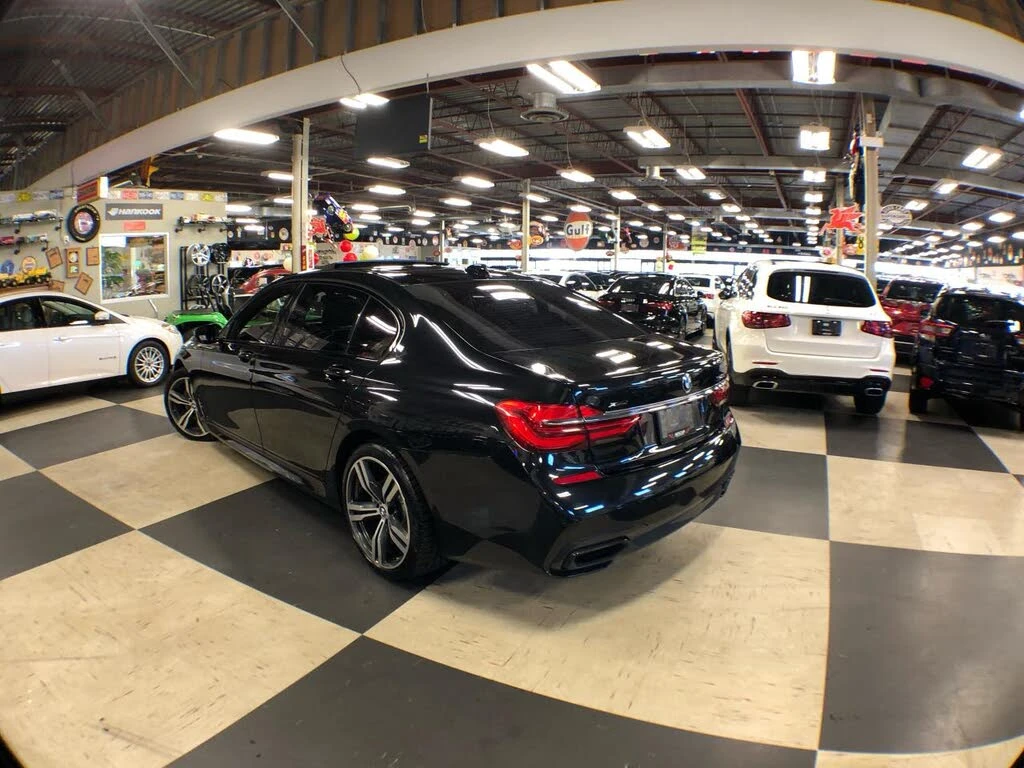 BMW 750 xDrive* АвтоКредит* (ЦЕНА ДО БГ) - изображение 5