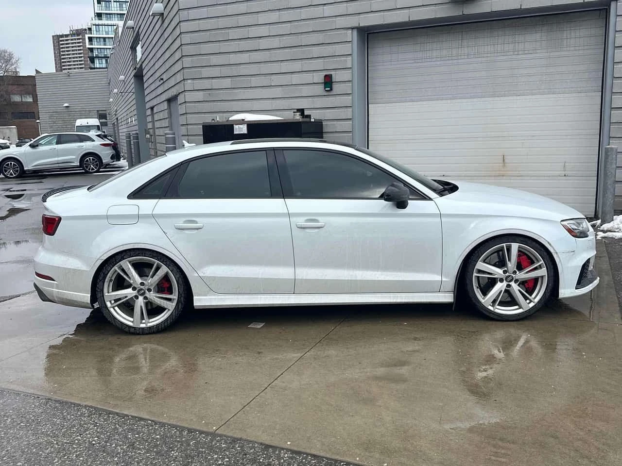 Audi Rs3 * 2.5 TFSI S tronic * CARFAX * ПАНОРАМА * KEYLESS - изображение 3