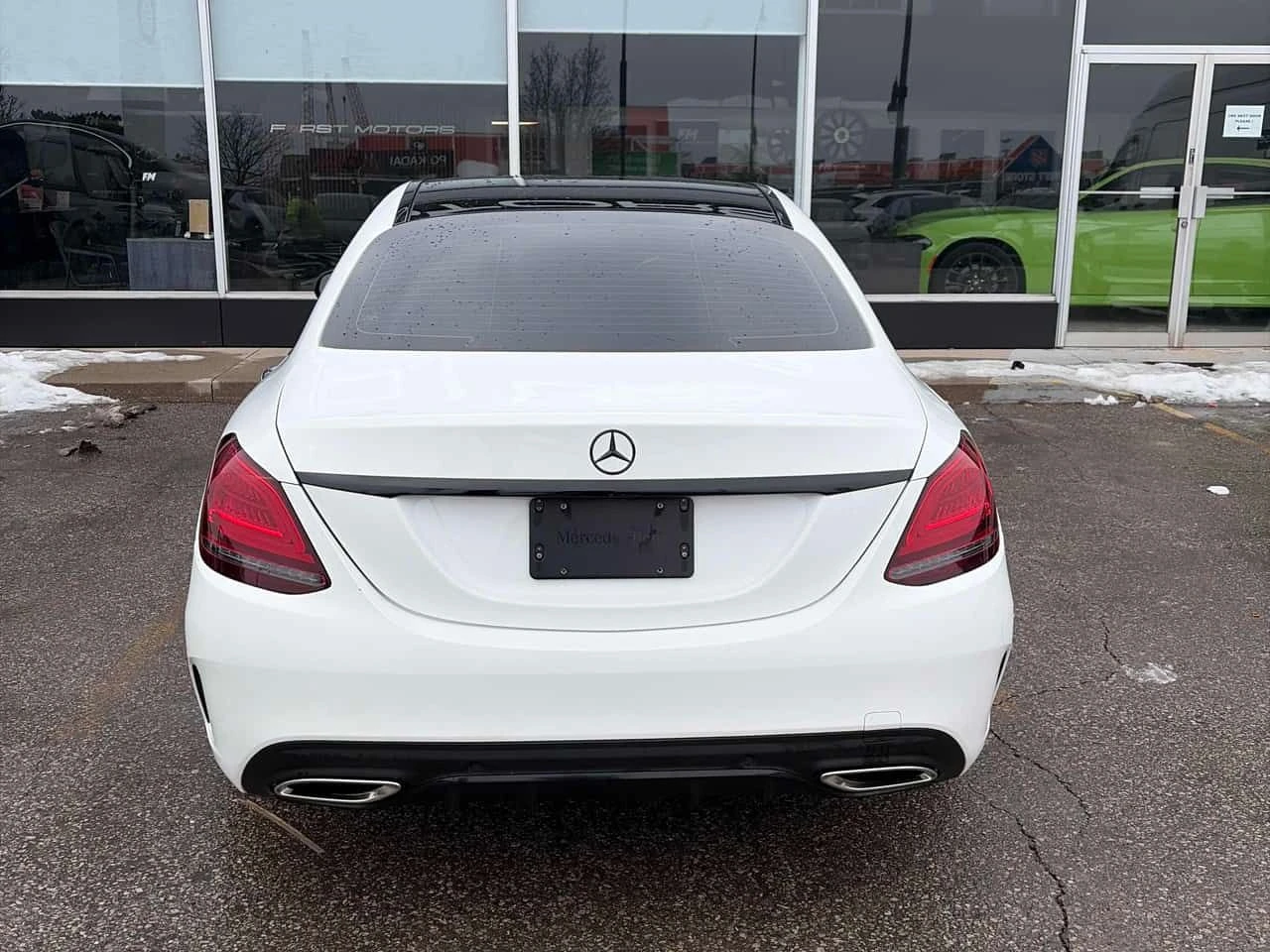 Mercedes-Benz C 300 * CARFAX * PANO * ПОДГРЕВИ * КАМЕРА * ПАМЕТ, снимка 4 - Автомобили и джипове - 53918226