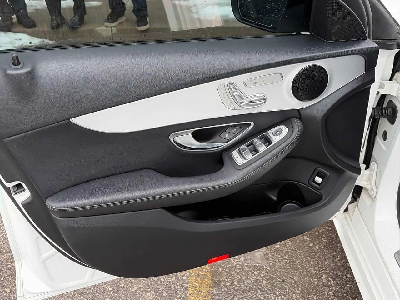 Mercedes-Benz C 300 * CARFAX * PANO * ПОДГРЕВИ * КАМЕРА * ПАМЕТ, снимка 14 - Автомобили и джипове - 53918226