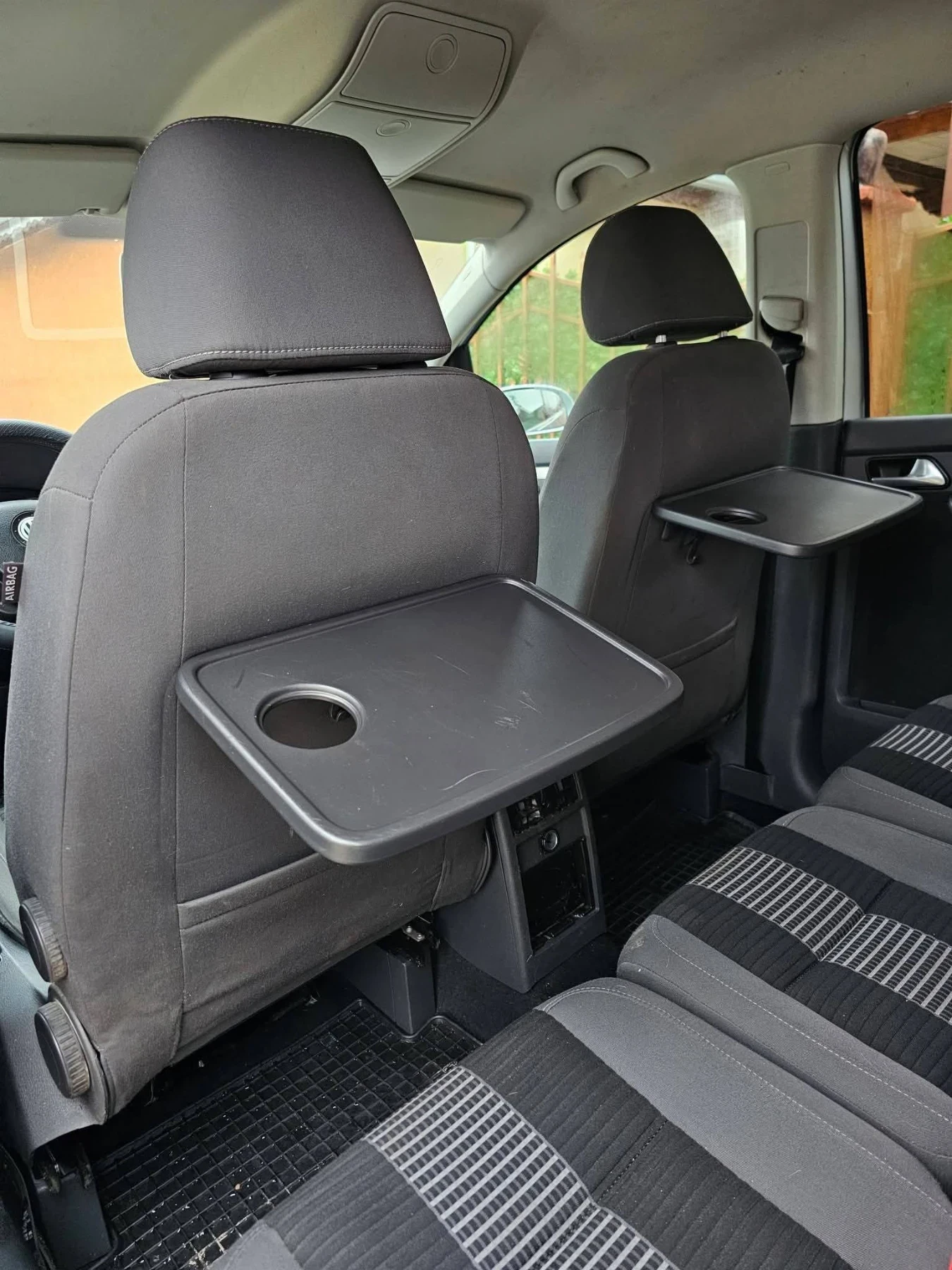 VW Touran United FULL 1.9TDI, снимка 7 - Автомобили и джипове - 54119856