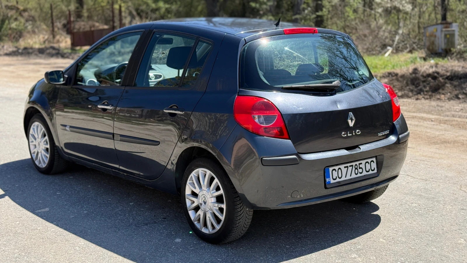 Renault Clio 1.4 98HP, снимка 6 - Автомобили и джипове - 54243955